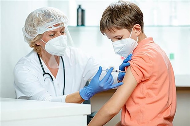 EU cho phép sử dụng vaccine của Pfizer cho trẻ 12-15 tuổi
